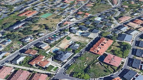 Terreno en calle Santa Rosa, 15 thumbnail 1