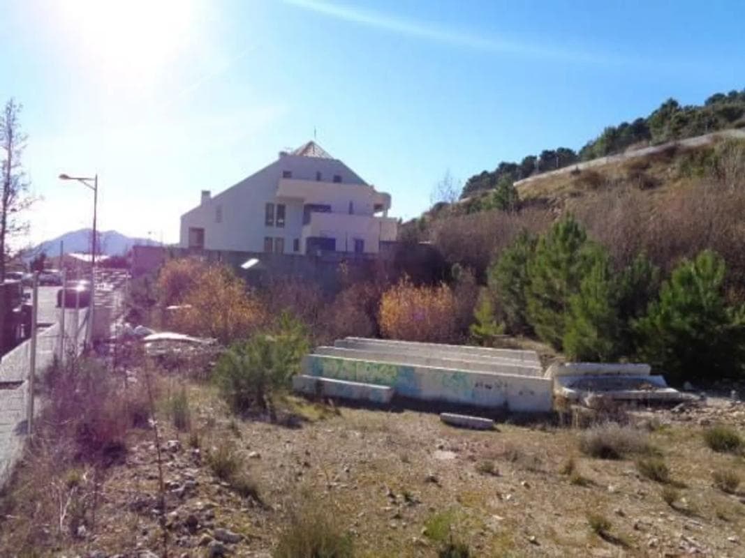 Terreno en venta en San Lorenzo de El Escorial, Madrid photo 2