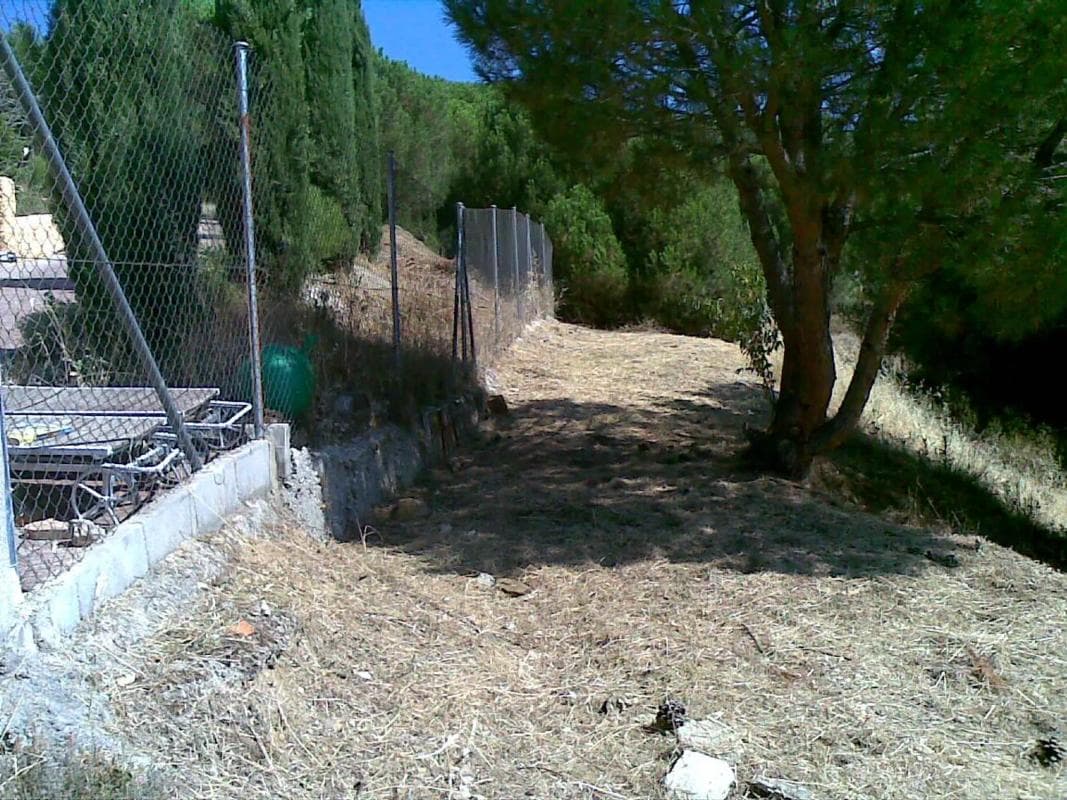 Terreno en venta en Valdemorillo, Madrid photo 2
