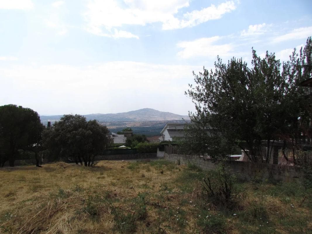 Terreno en venta en Miraflores de la Sierra, Madrid photo 5