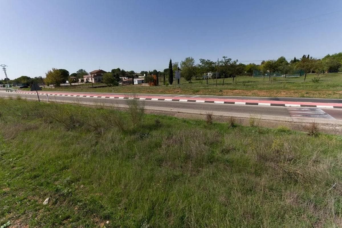 Land for sale in Fresno de Torote, Madrid photo 2