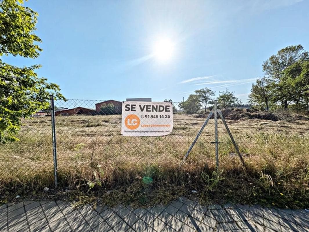 Terreno en venta en Colmenar Viejo, Madrid photo 2