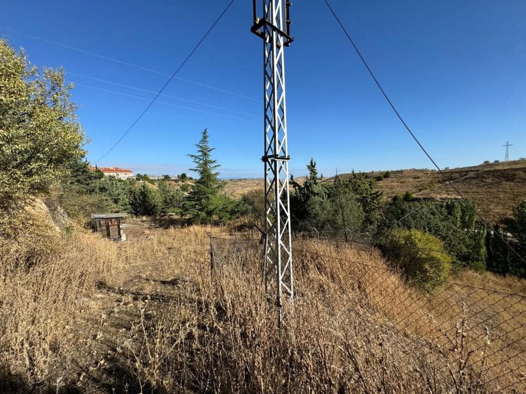 Terreno en venta en Paracuellos de Jarama, Madrid photo 2