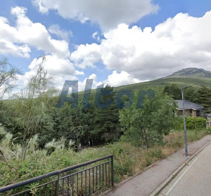 Terreno en venta en Miraflores de la Sierra, Madrid photo 2