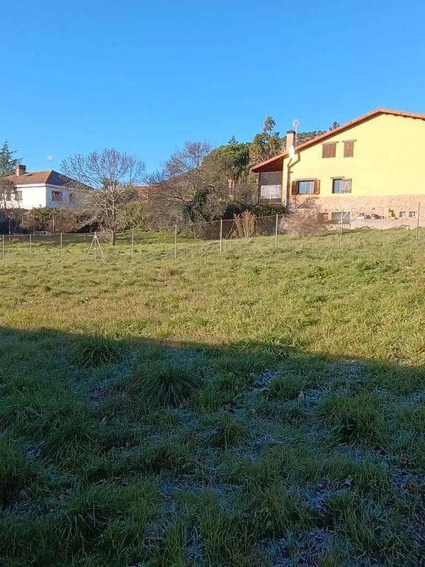 Działka na sprzedaż w Gargantilla del Lozoya, Madryt photo 3