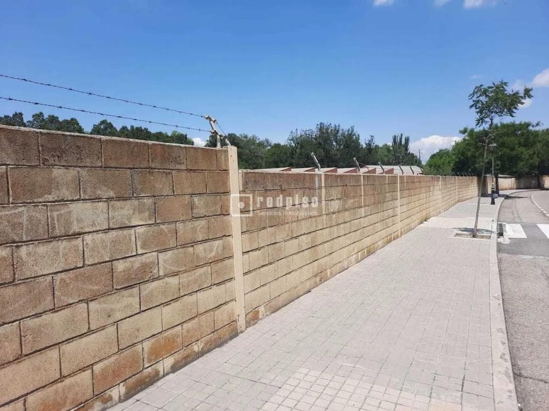 Terreno en venta en Daganzo de Arriba, Madrid photo 2
