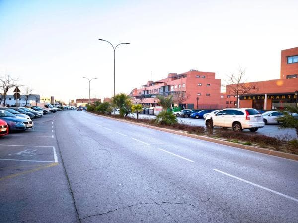 Terreno en avenida de la Unión Europea thumbnail 2