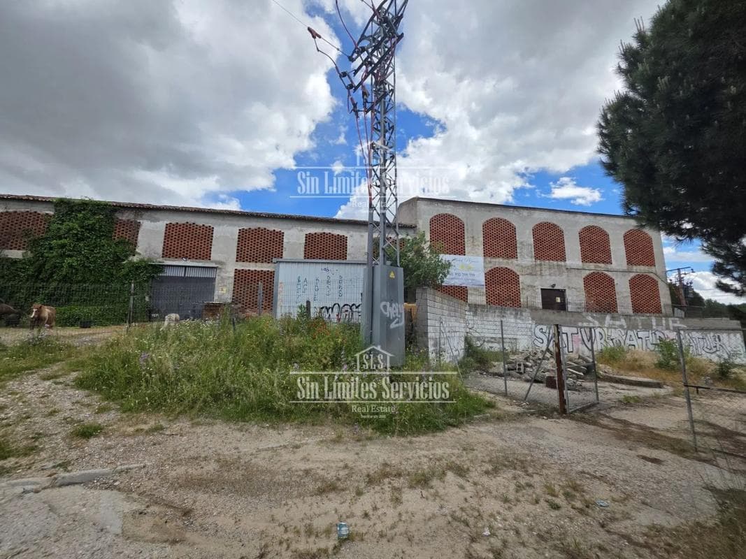 Terreno en venta en Batres, Madrid photo 4