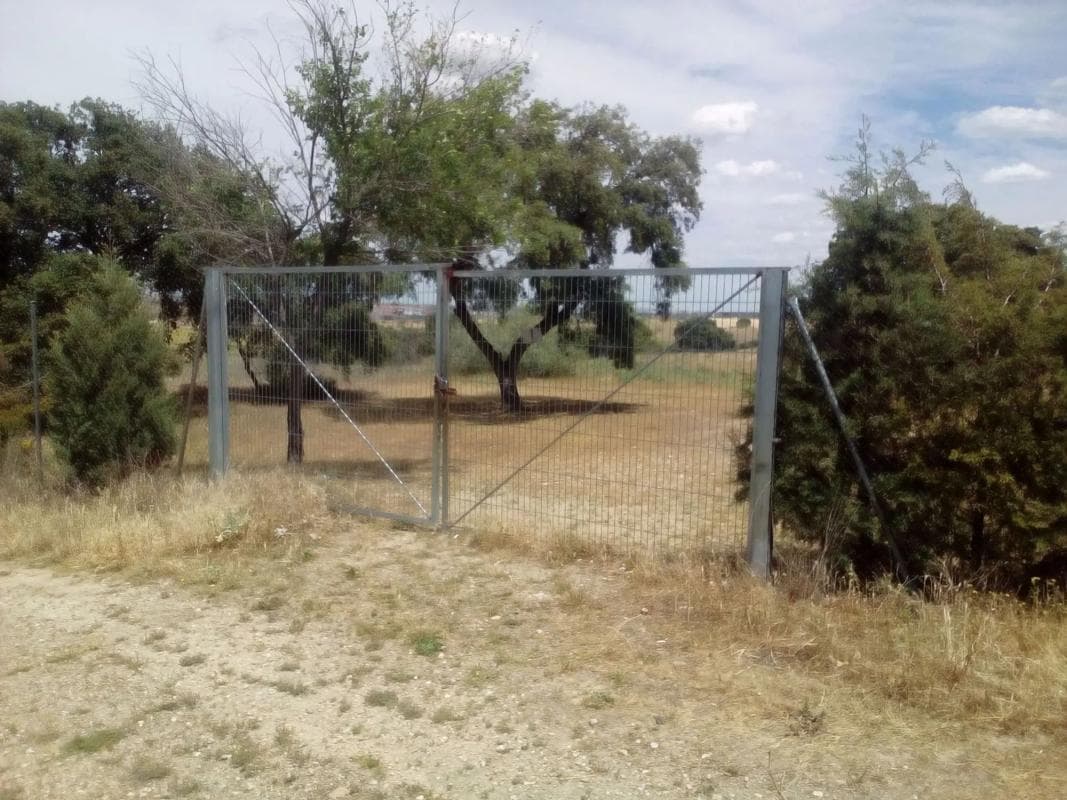 Terreno en venta en Batres, Madrid photo 2