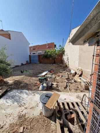 Terreno en calle Cataluna photo 1