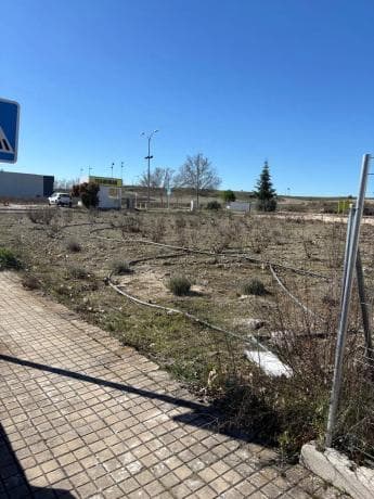 Terreno en calle de las Moreras thumbnail 1