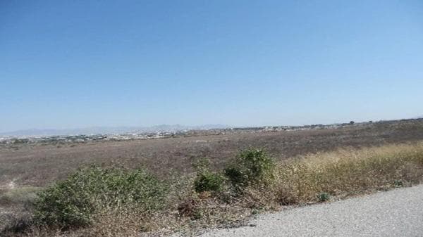 Terreno en avenida Països Catalans thumbnail 1
