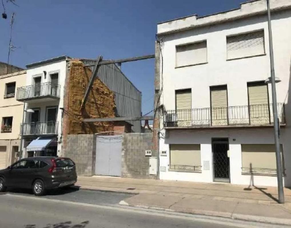 Terreno en venta en Santa Margarida i els Monjos, Barcelona photo 3