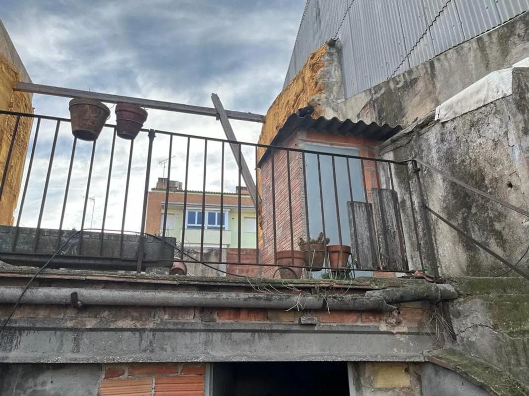 Terreno en venta en Santa Margarida i els Monjos, Barcelona photo 4