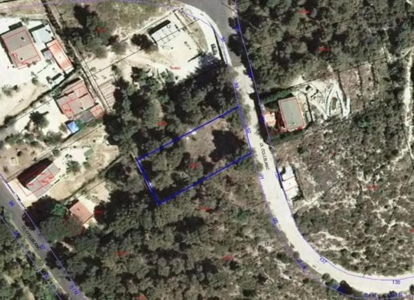 Terreno en Urbanitzacio Castell de Cabrera thumbnail 1