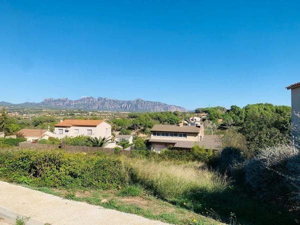 Terreno en avenida Aires de Montserrat, 30 photo 1