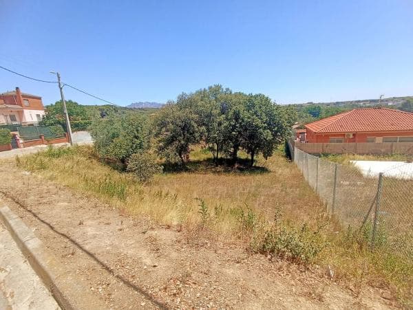 Terreno en calle Taurus photo 2