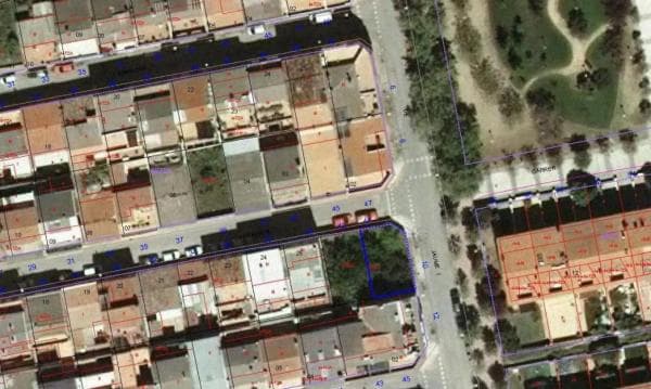 Terreno en calle de la Foradada thumbnail 1