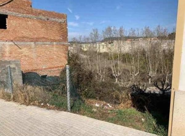 Terreno en calle de la Creueta thumbnail 1
