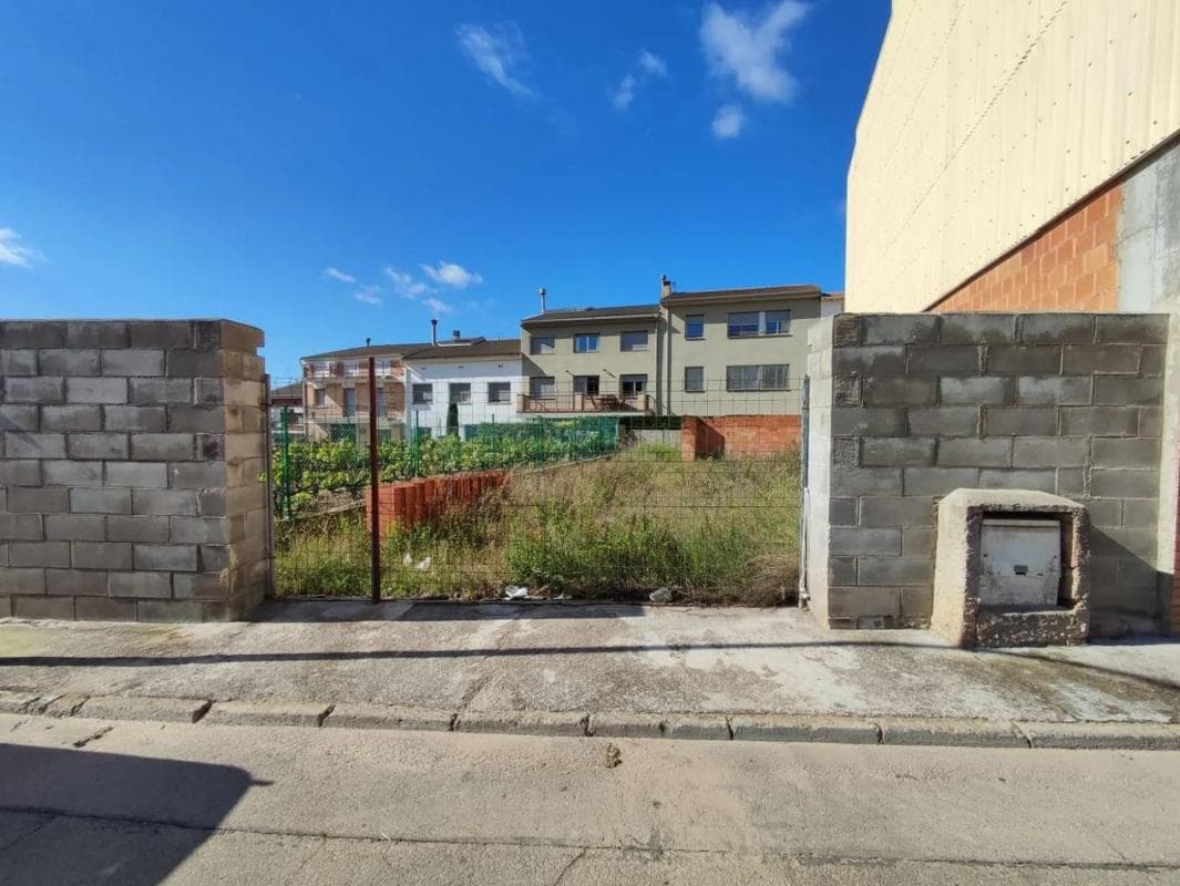 Terreno en venta en Sallent, Barcelona photo 3