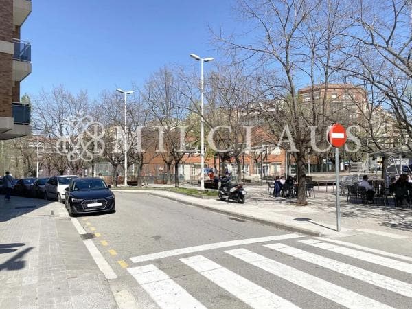 Terreno en calle de Martí i Julià photo 1