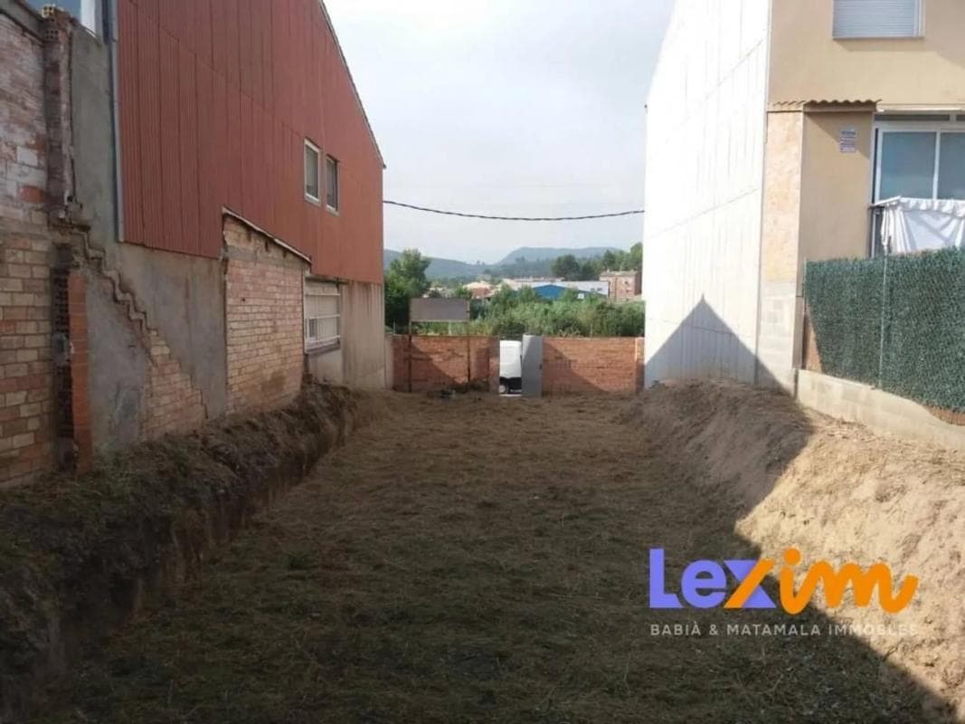 Terreno en venta en Sant Vicenç de Castellet, Barcelona photo 2