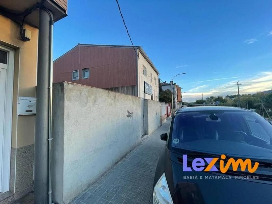 Terreno en venta en Sant Vicenç de Castellet, Barcelona photo 3