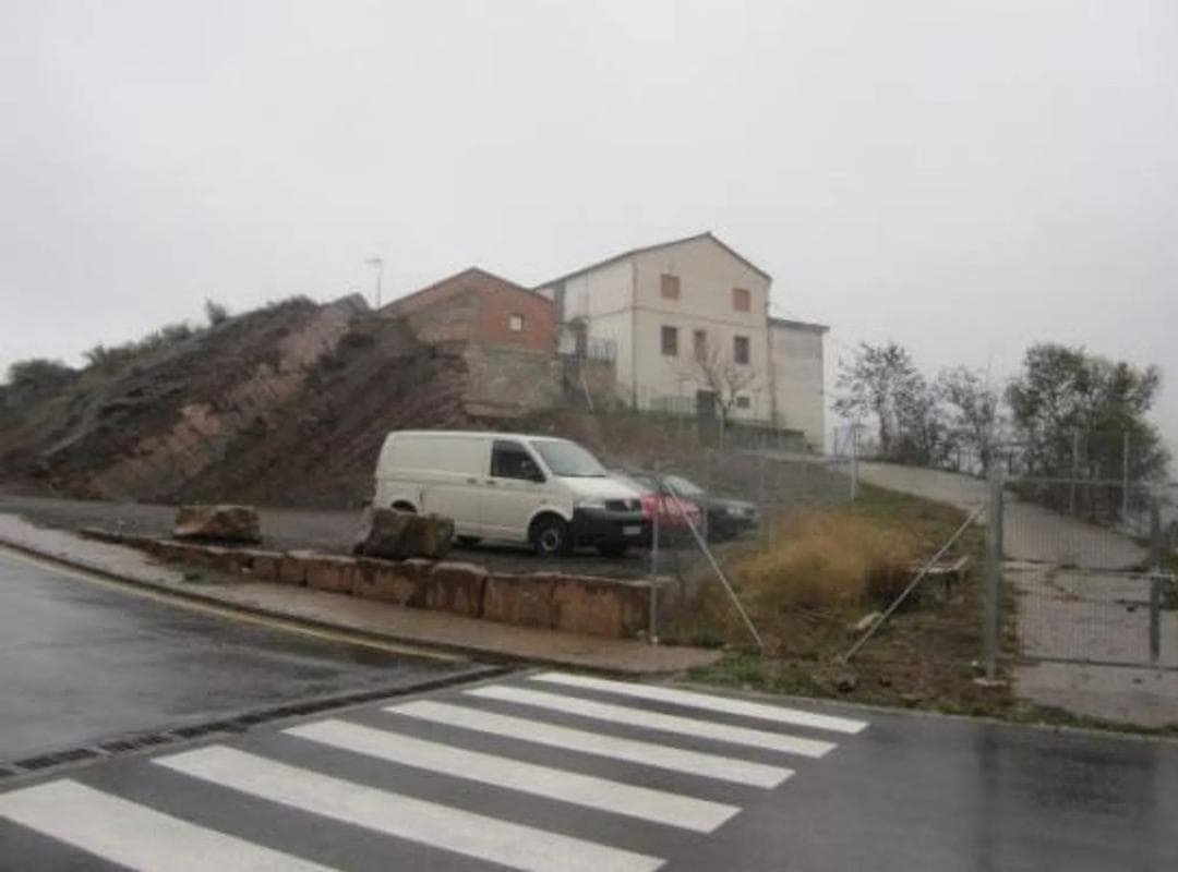 Terreno en venta en Cardona, Barcelona photo 2