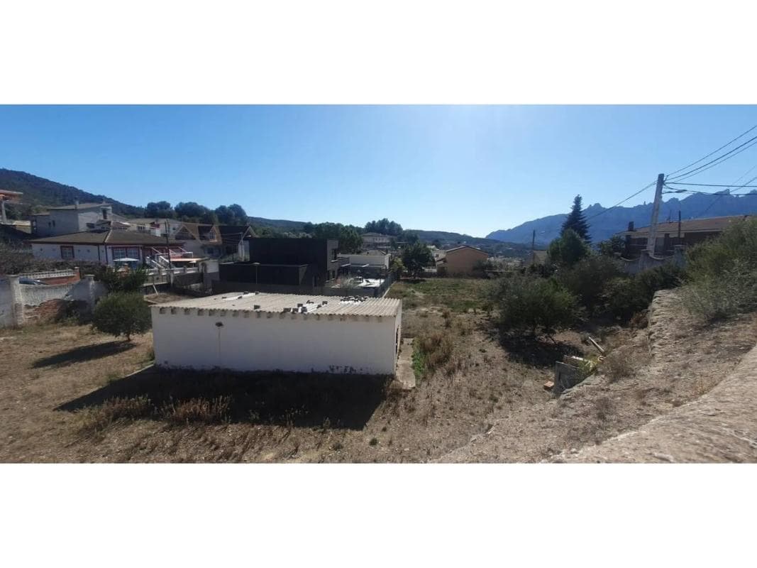 Terreno en venta en Sant Vicenç de Castellet, Barcelona photo 3