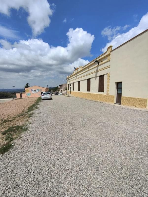 Terreno en venta en Castellfollit del Boix, Barcelona photo 4