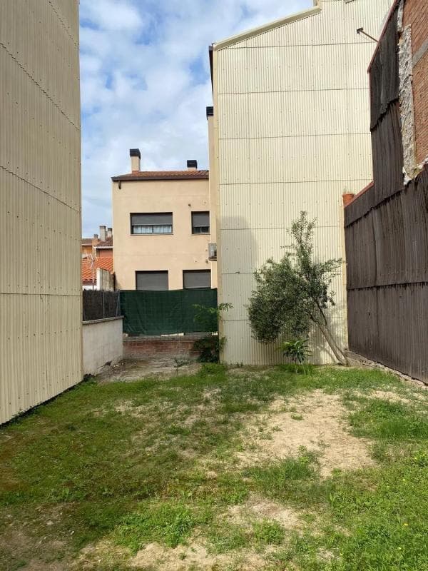 Terreno en venta en Sant Vicenç de Castellet, Barcelona photo 2