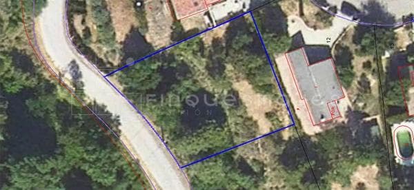 Terreno en calle de Mas Penedes thumbnail 2