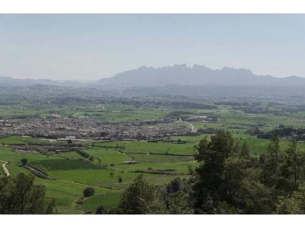 Terreno en calle de Montserrat, 164 thumbnail 1