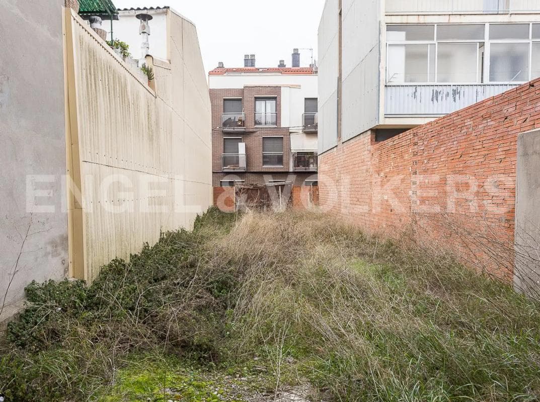 Terreno en venta en Sant Vicenç de Castellet, Barcelona photo 2