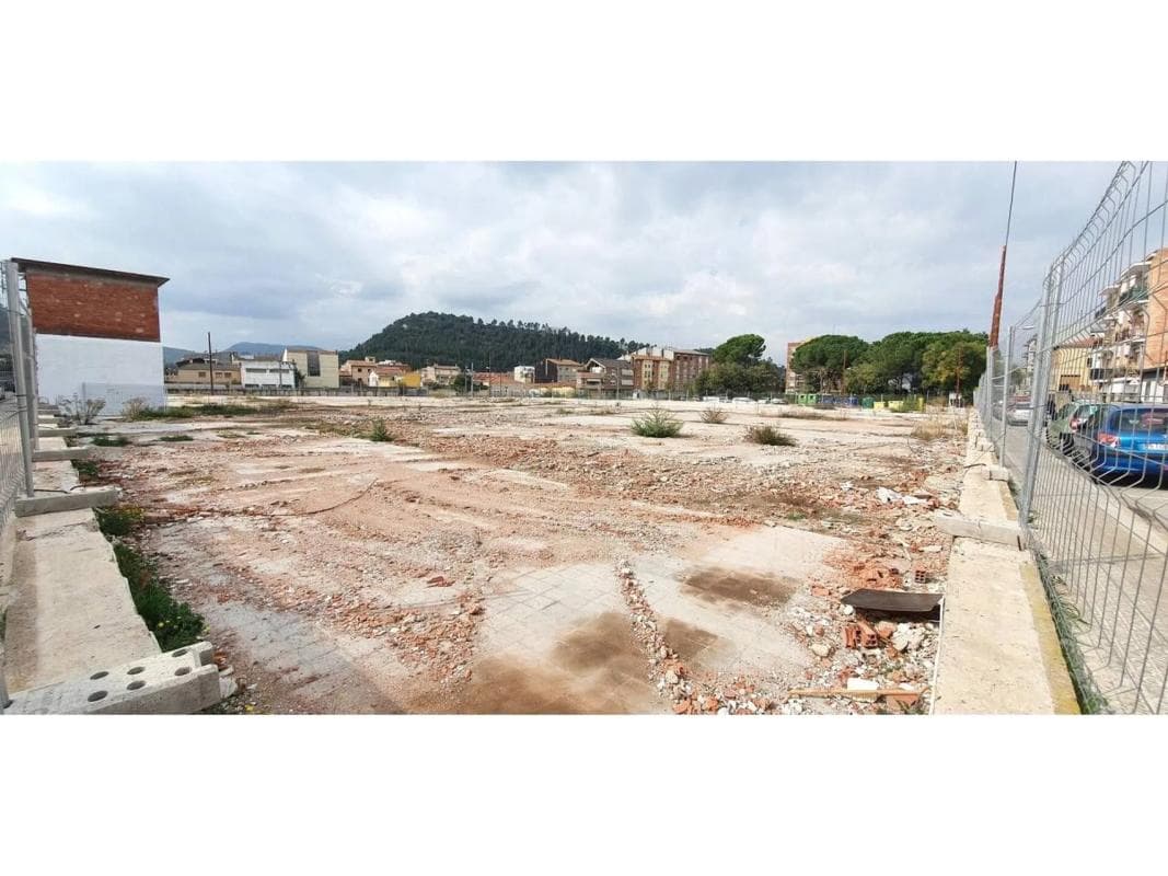 Terreno en venta en Sant Vicenç de Castellet, Barcelona photo 4