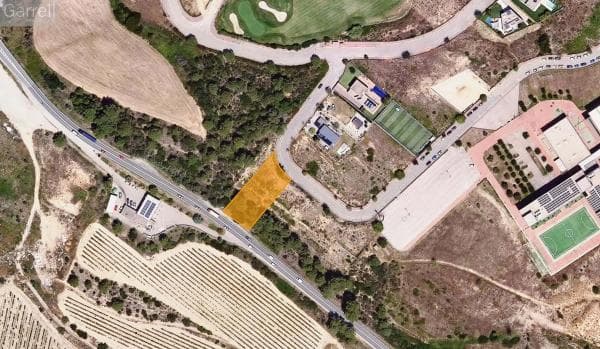 Terreno en Sant esteve Sesrovires photo 1