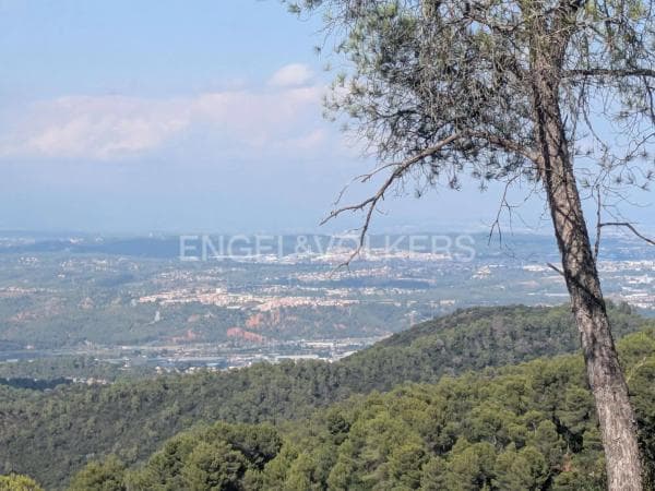 Terreno en Corbera de Llobregat photo 1