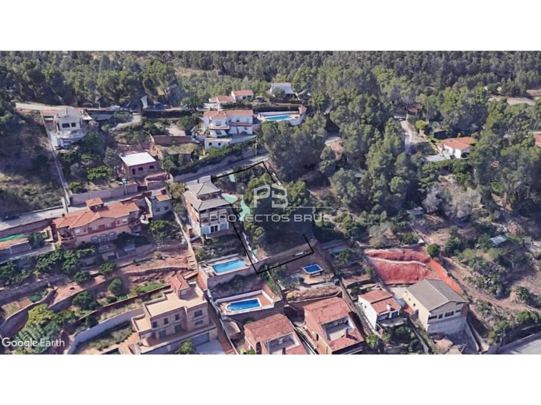 Terreno en venta en Corbera de Llobregat, Barcelona photo 2