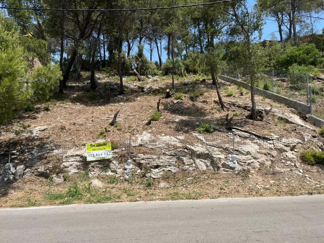 Terreno en venta en Vallirana, Barcelona photo 2