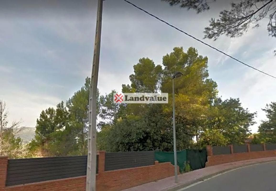 Terreno en venta en Corbera de Llobregat, Barcelona photo 3
