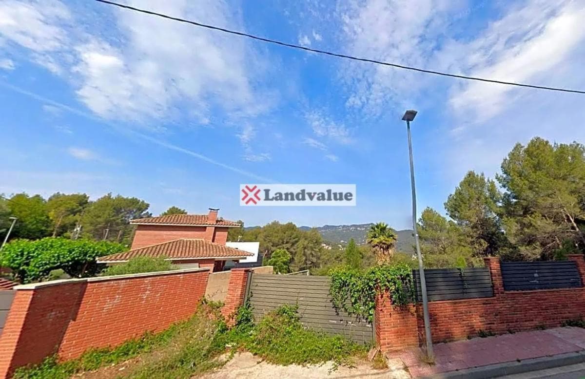 Terreno en venta en Corbera de Llobregat, Barcelona photo 4