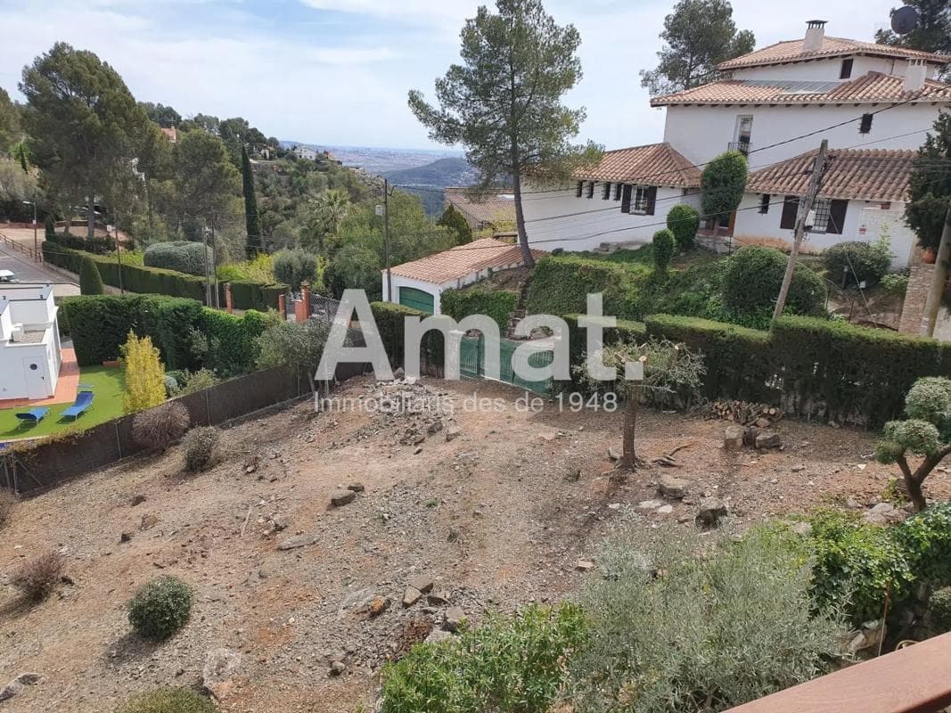 Terreno en venta en Pallejà, Barcelona photo 2