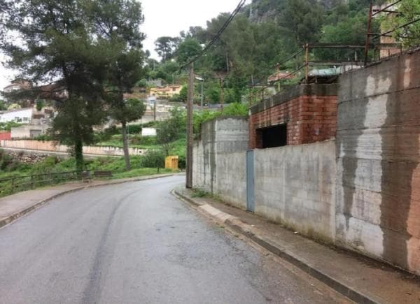 Terreno en camino de la Fàbrica thumbnail 2