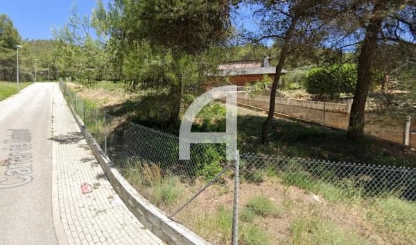 Terreno en calle de Martorell thumbnail 1