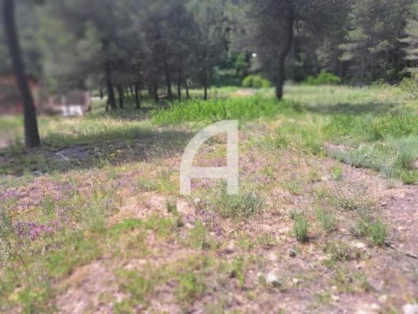 Terreno en calle de Martorell thumbnail 1