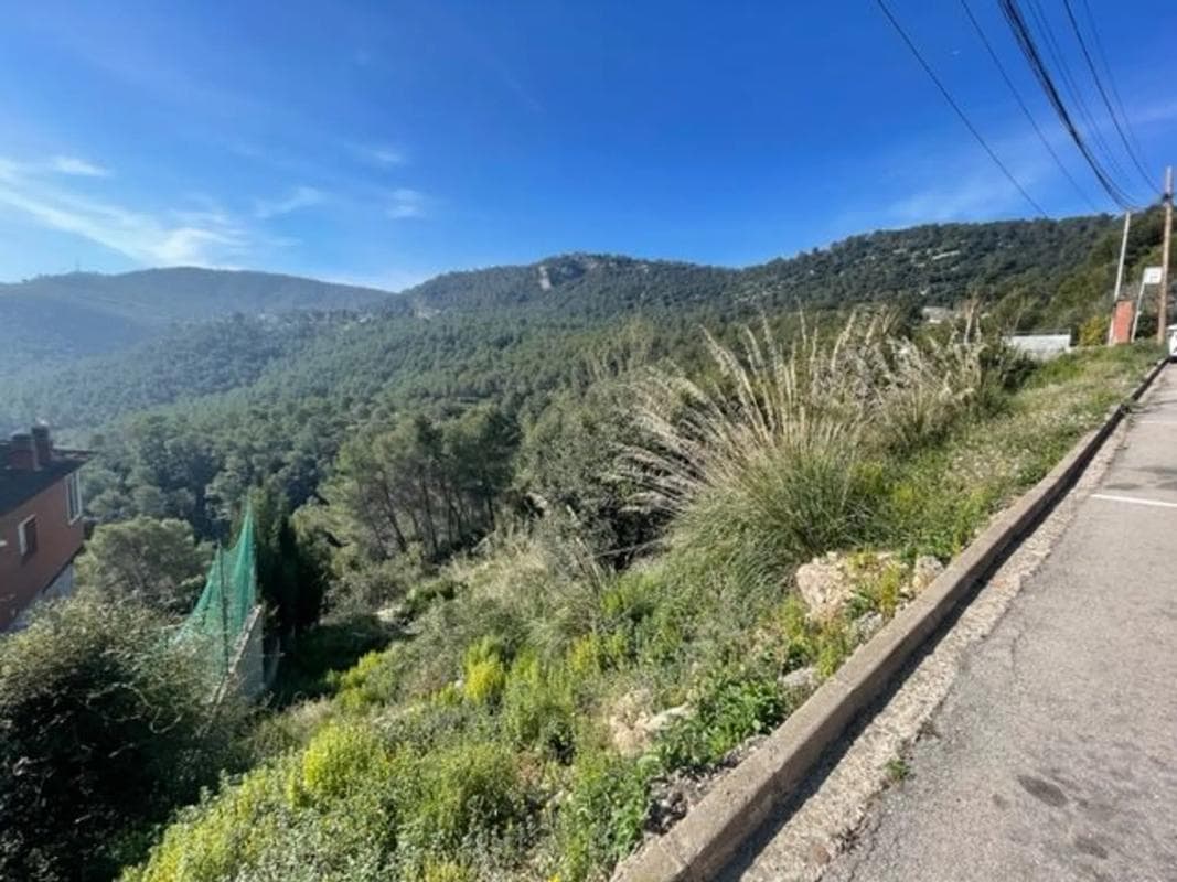 Terreno en venta en Vallirana, Barcelona photo 3