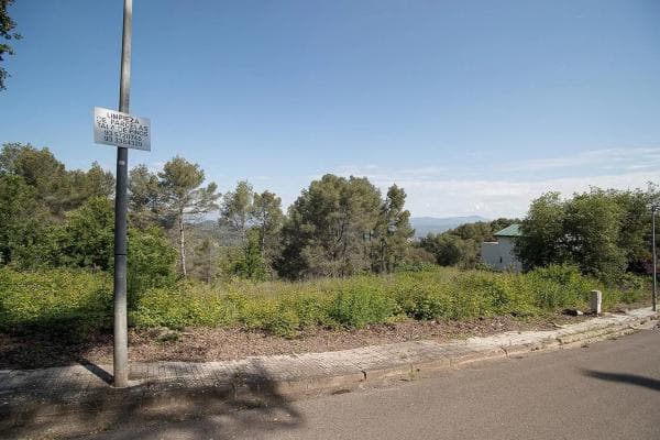 Terreno en calle d'Abelló, 18 photo 1