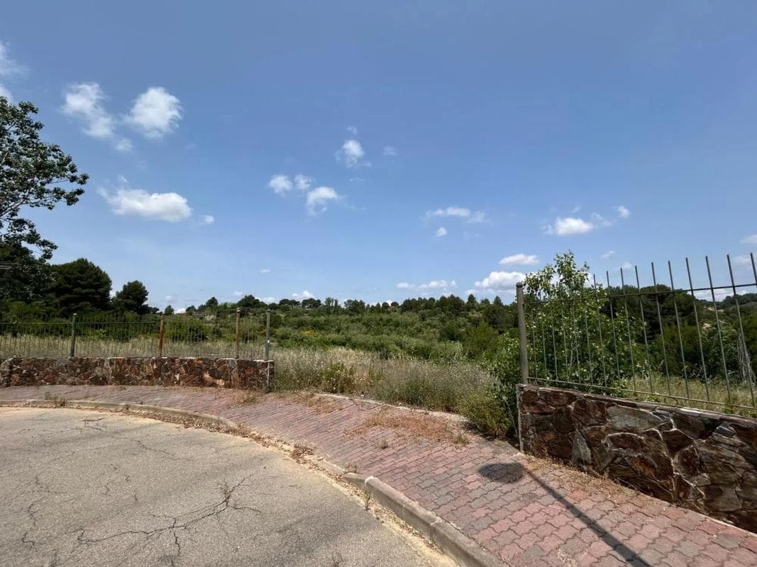 Terreno en venta en Sant esteve Sesrovires, Barcelona photo 3