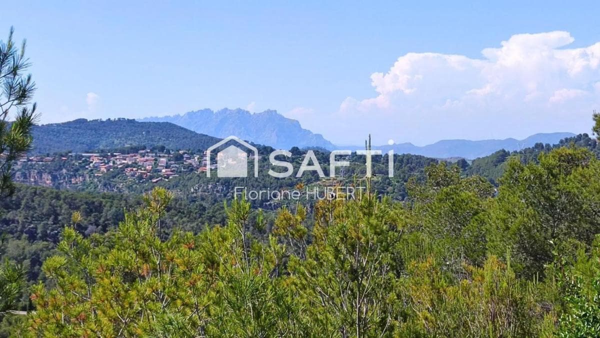 Terreno en venta en Cervelló, Barcelona photo 4