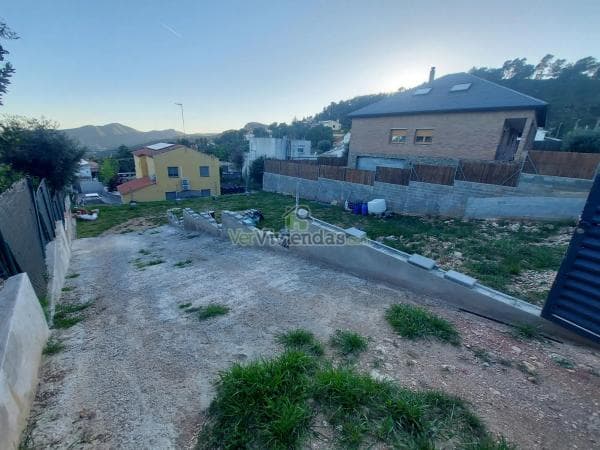 Terreno en Corbera de Llobregat thumbnail 2